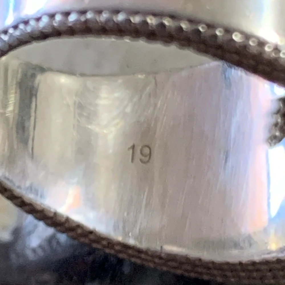 GUCCI GG Unisex Ring, Sterling Silver 925, Gucci Size 19, Approx. USA Size 8.75